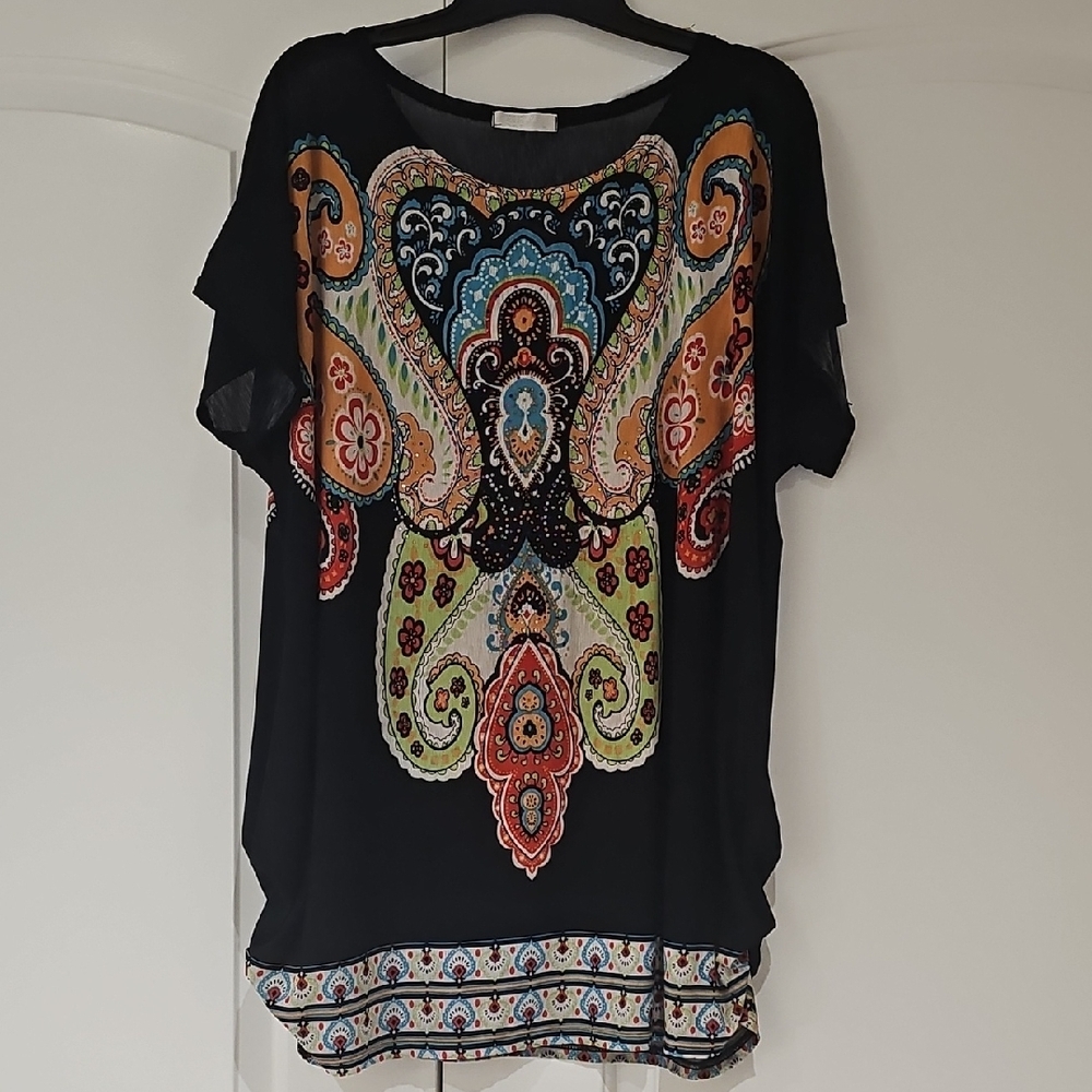 Julia Black and Blue Graphic Short Sleeve Blouse